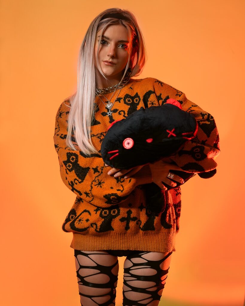 Who Is Eva Elfie? Full Bio, Age, Career & Net Worth 2026