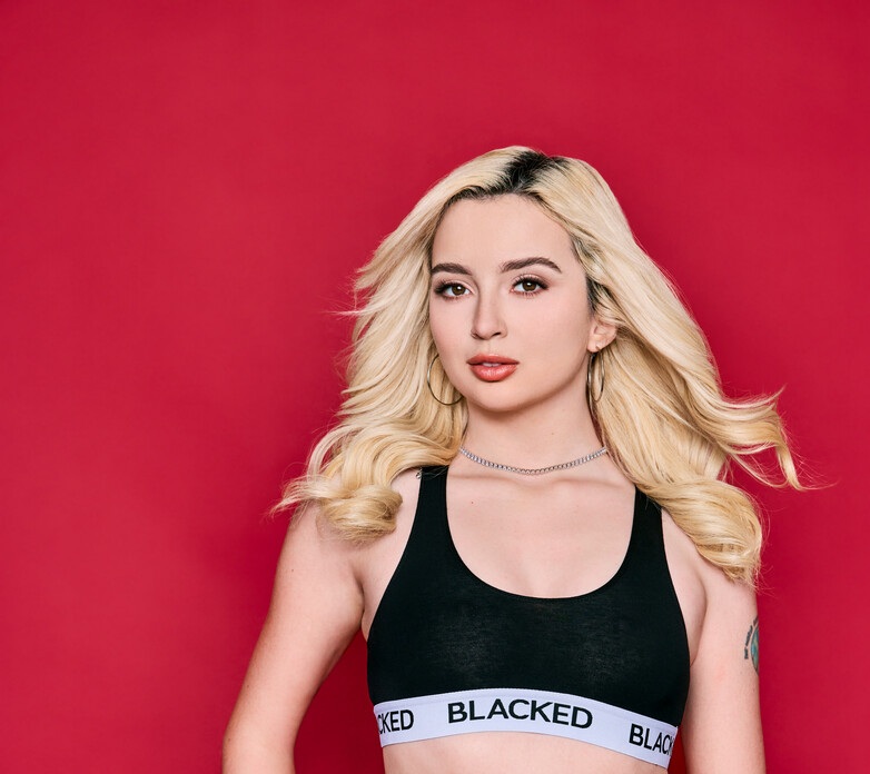 Lexi Lore: Complete Biography, Career Highlights & Net Worth 2026