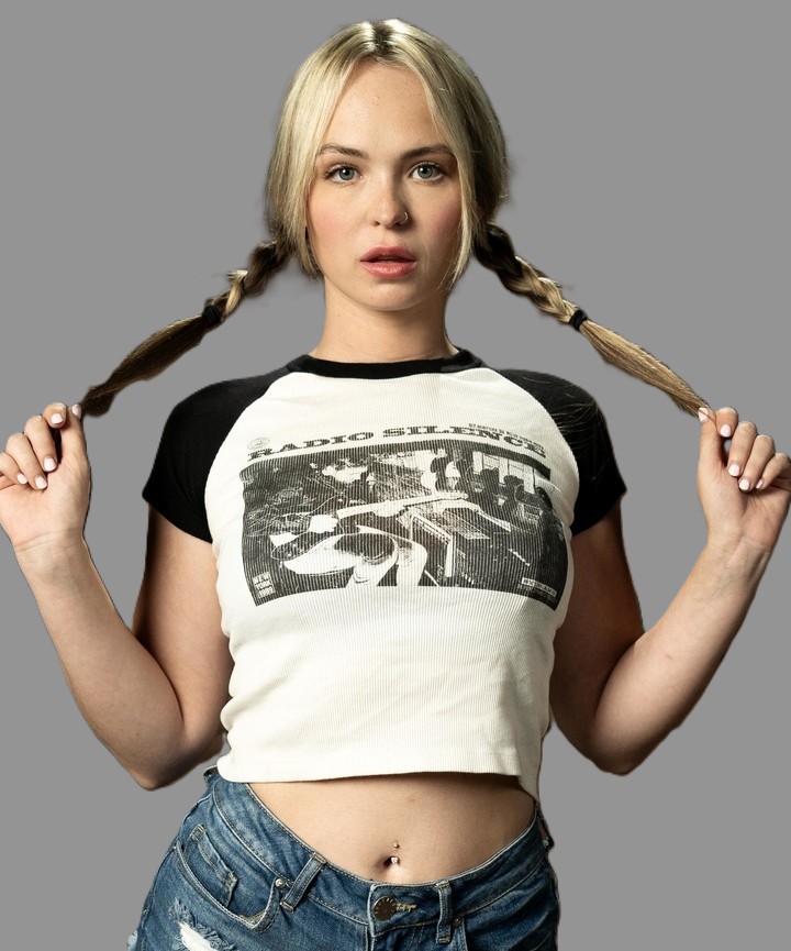 Lilly Bell Biography, Age, Career, Net Worth 2026