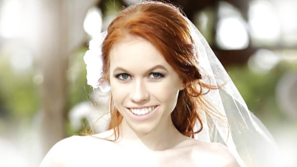 Dolly Little Biography 2026: Age, Career & Net Worth