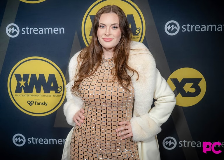 Lindsay Lee: Biography, Age, Career, Net Worth (2026)