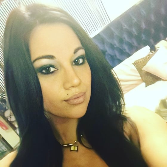 Mona Azar: Biography, Age, Career & Net Worth