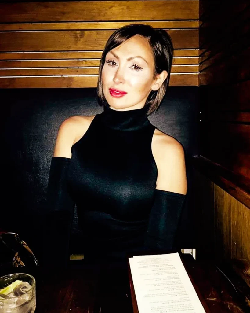 Yasmin Scott: Biography, Age, Career, Height & Net Worth