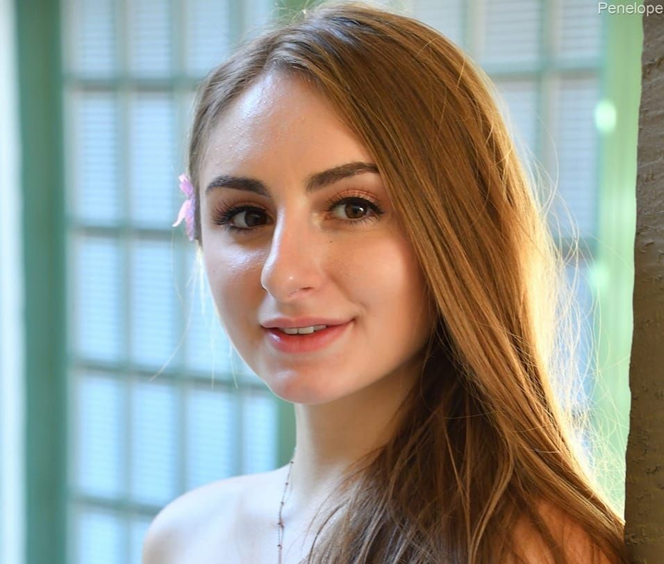 Penelope Kay: Biography, Age, Net Worth & Career 2026