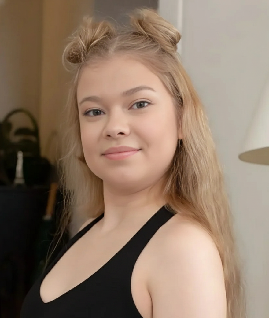 Who Is Meow Miu? Age, Career, Height, Boyfriend & Net Worth