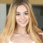 Molly Little Wiki: Age, Height, Career, Family & Net Worth